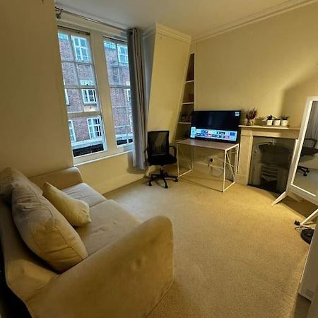 Apartamento Cozy Sleep 4 -Mayfair-Hyde Park Gh20 Londres Exterior foto