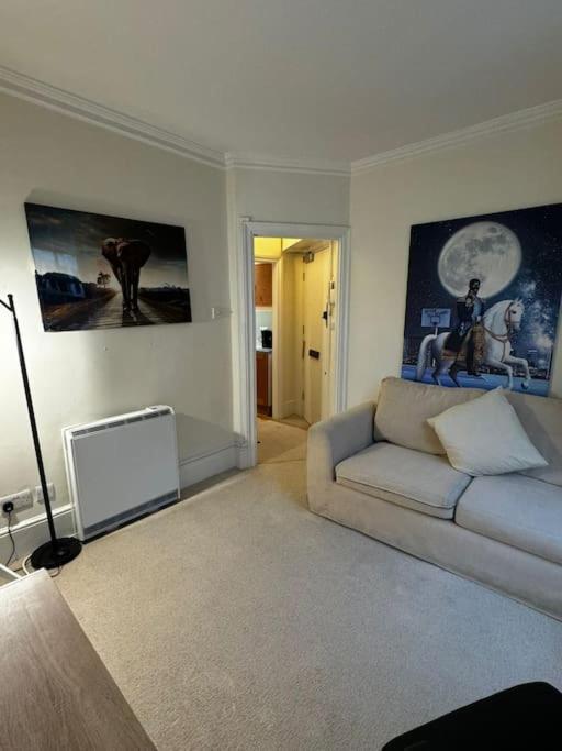 Apartamento Cozy Sleep 4 -Mayfair-Hyde Park Gh20 Londres Exterior foto